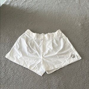 Vuori Solar Short  Women's Athletic Shorts  White Shorts Size L